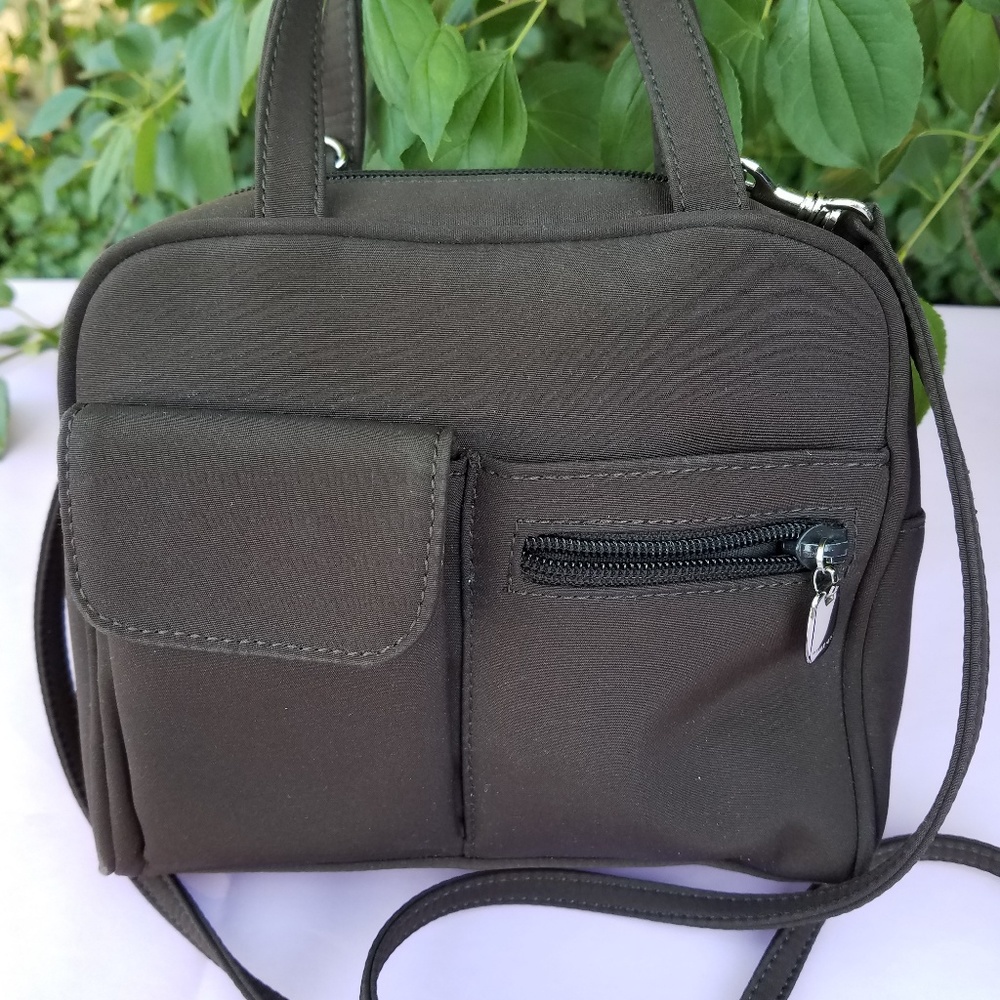 Small shoulder bag